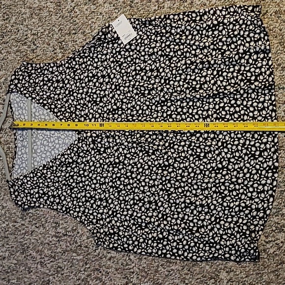 CROFT AND BARROW WOMENS PLUS SIZE BLACK & WHITE FLORAL TANK TOP SIZE 3X - Picture 11 of 12